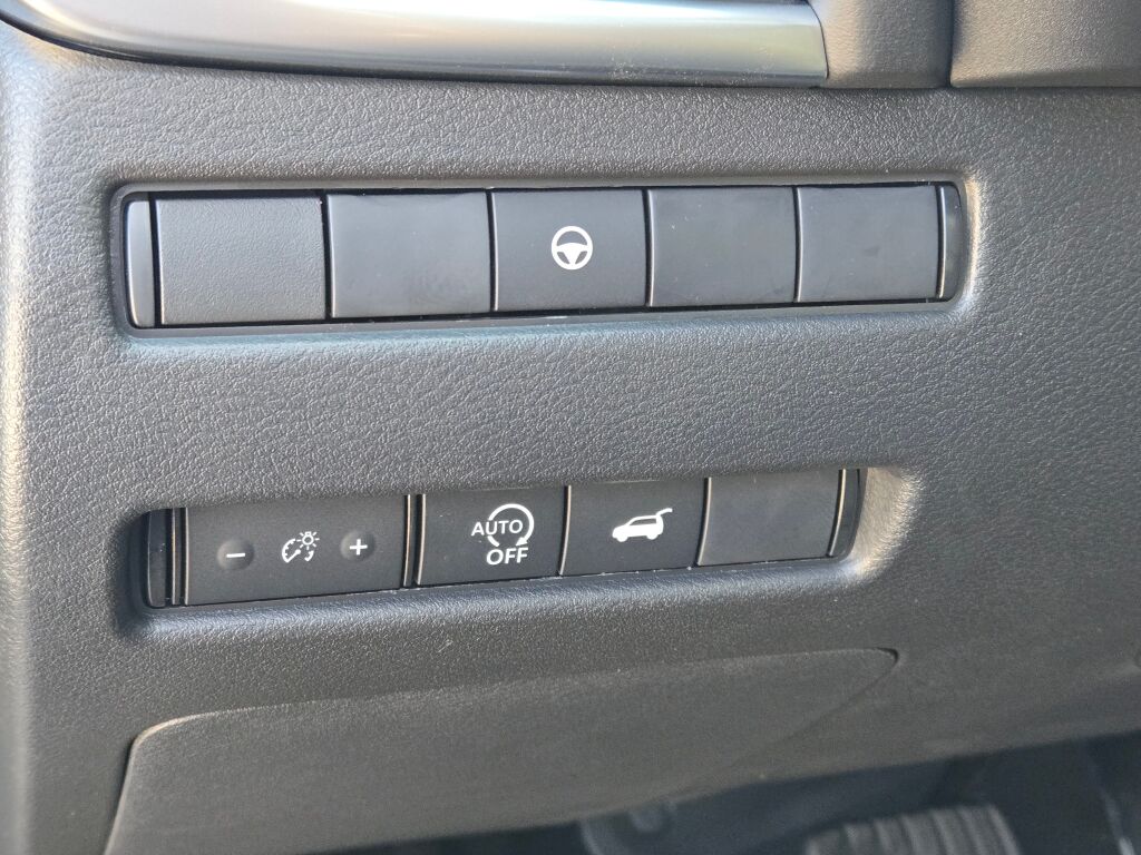 2026 Nissan Rogue SV photo 24