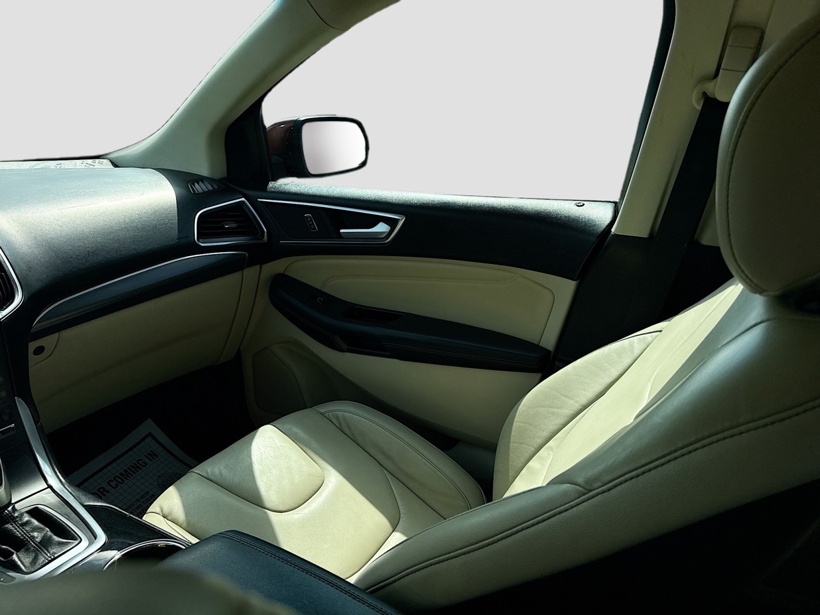 2015 Ford Edge Titanium photo 21