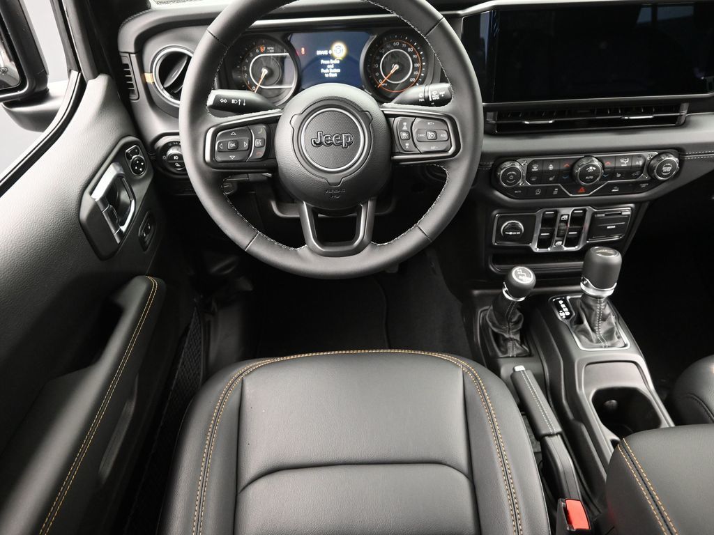 2025 Jeep Gladiator Sport photo 8