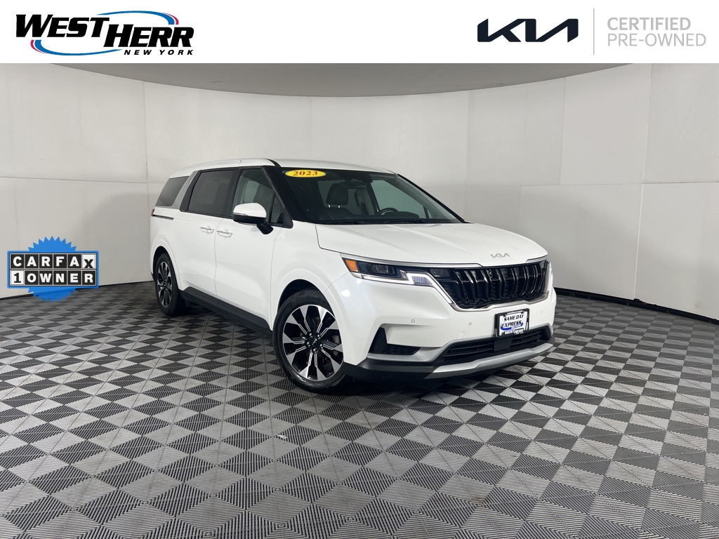 2023 Kia Carnival EX's photo