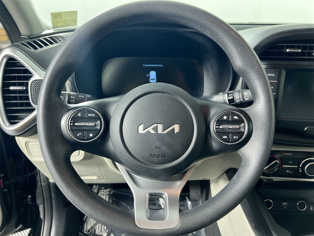 2025 Kia Soul LX photo 14