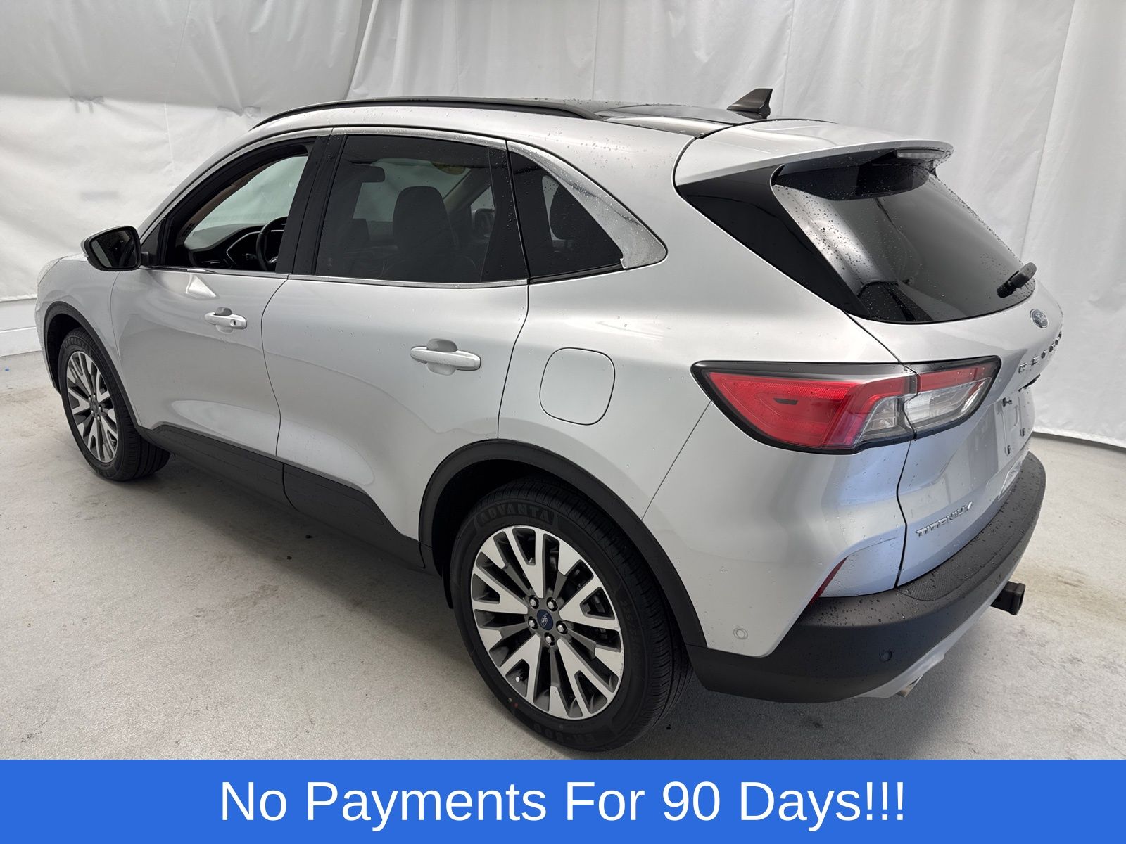 2020 Ford Escape Titanium photo 4