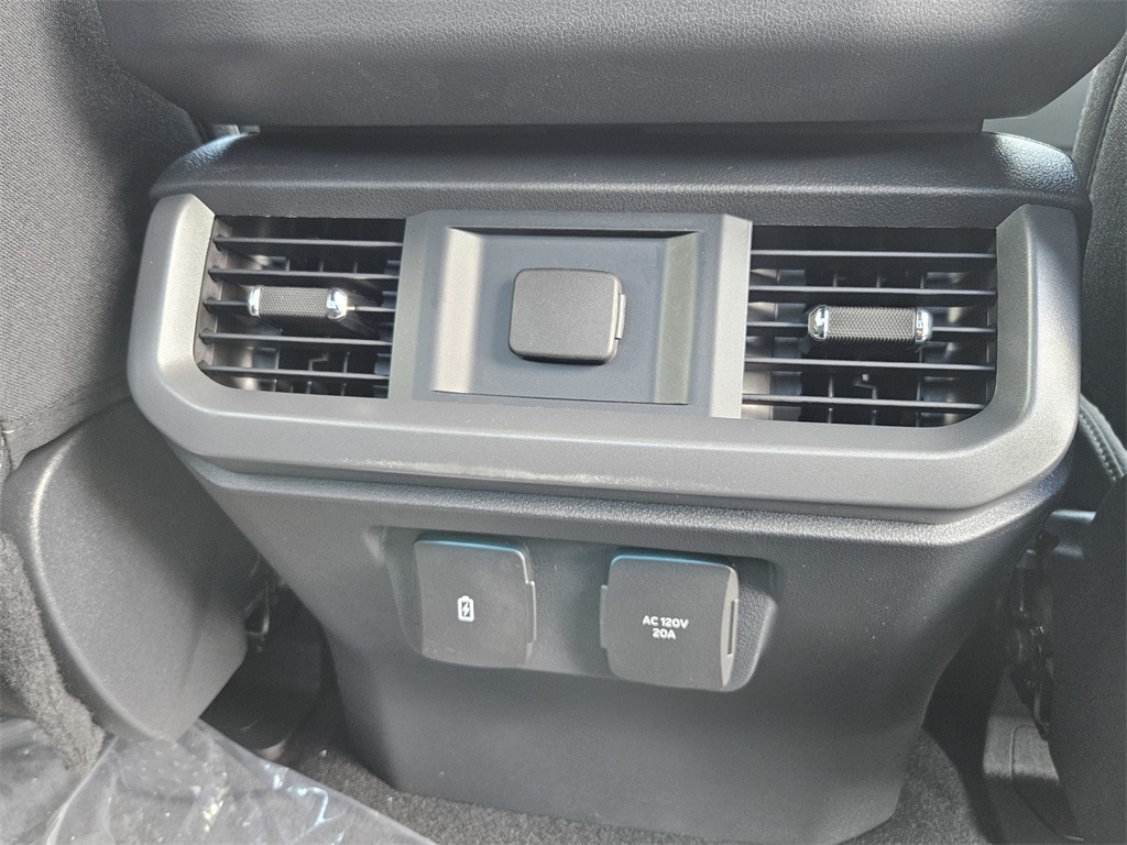 2025 Ford F-150 XLT photo 29