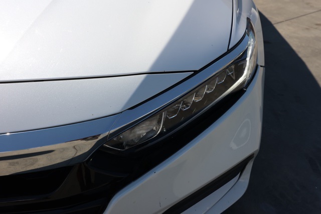 2020 Honda Accord LX photo 8