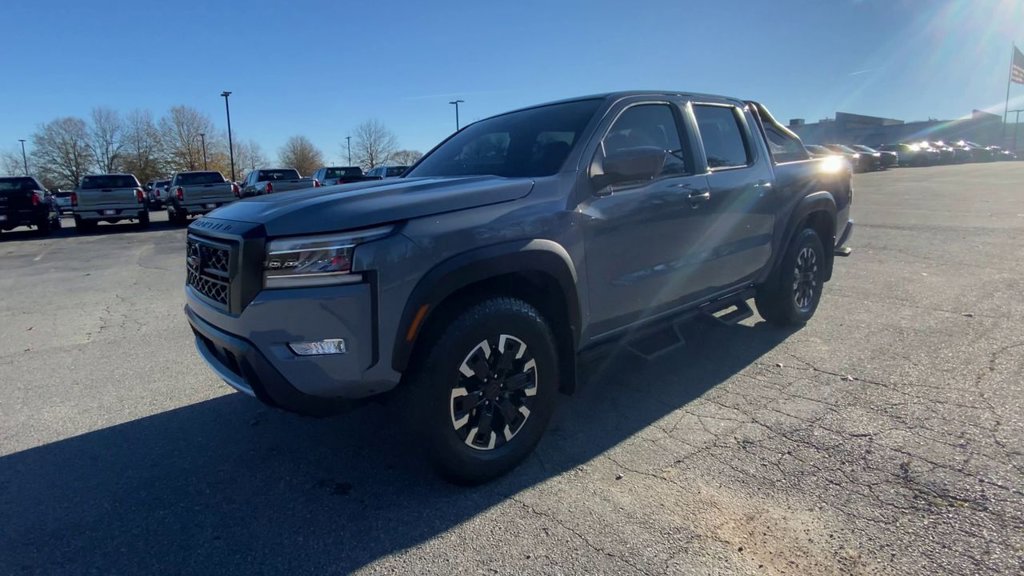 2022 Nissan Frontier PRO-4X Crew Cab photo 4