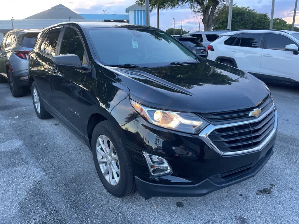2021 Chevrolet Equinox LS photo 3