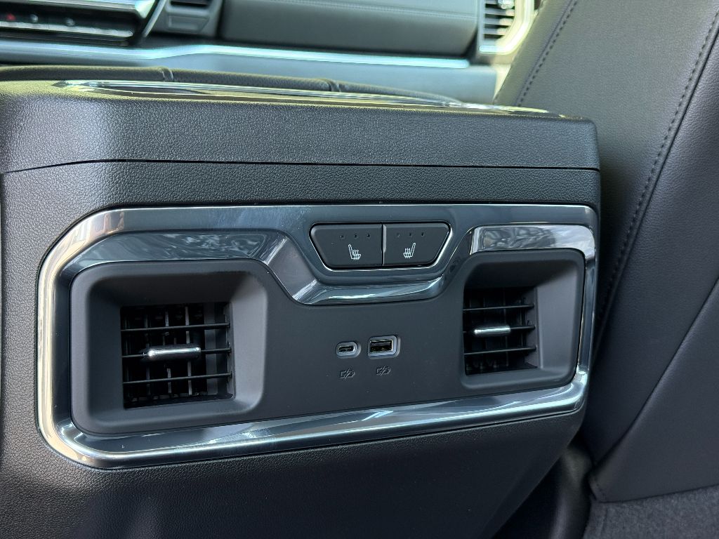 2025 Chevrolet Silverado 2500HD LTZ photo 26