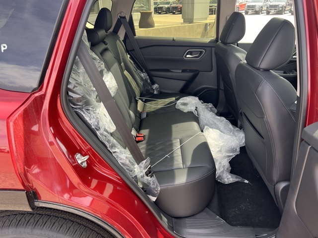 2025 Nissan Rogue Platinum photo 22
