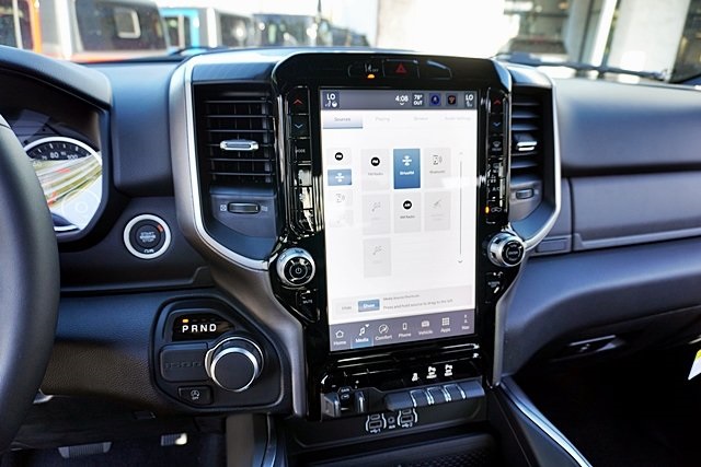 New 2026 Granite Crystal Metallic Clear-Coat Exterior Paint RAM Big Horn/Lone Star image 32