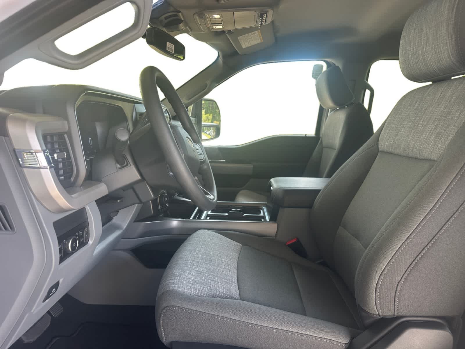 2026 Ford F-250 XLT photo 9