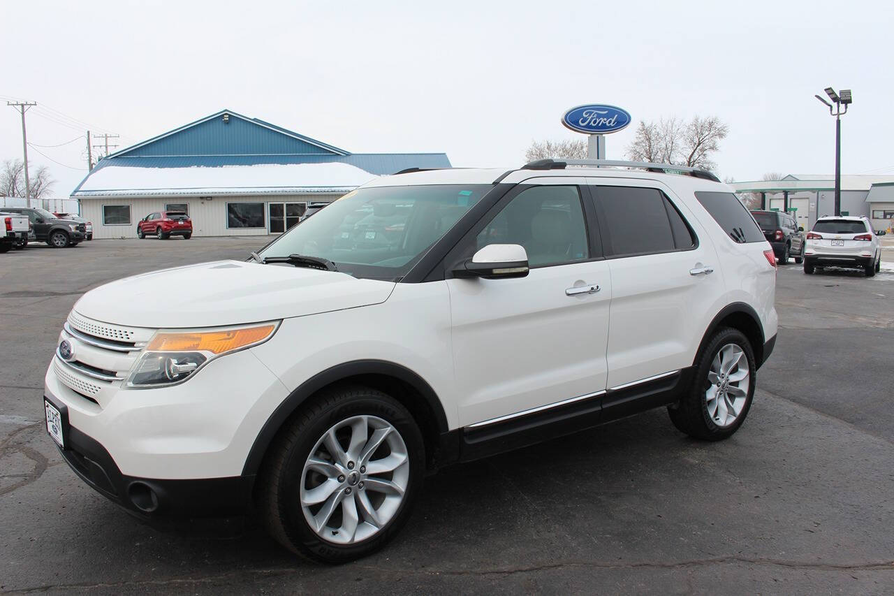 2011 Ford Explorer Limited's photo