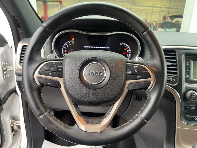 2016 Jeep Grand Cherokee Laredo photo 13