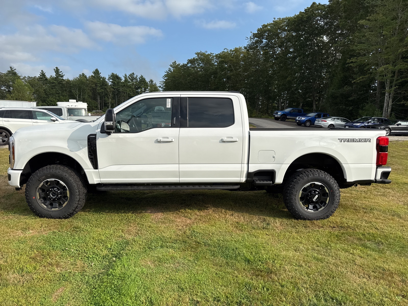 2026 Ford F-350 Lariat photo 4