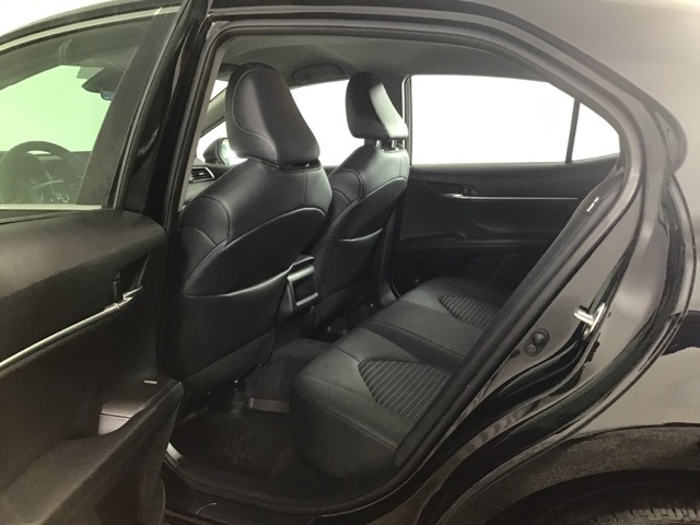 2023 Toyota Camry SE photo 18