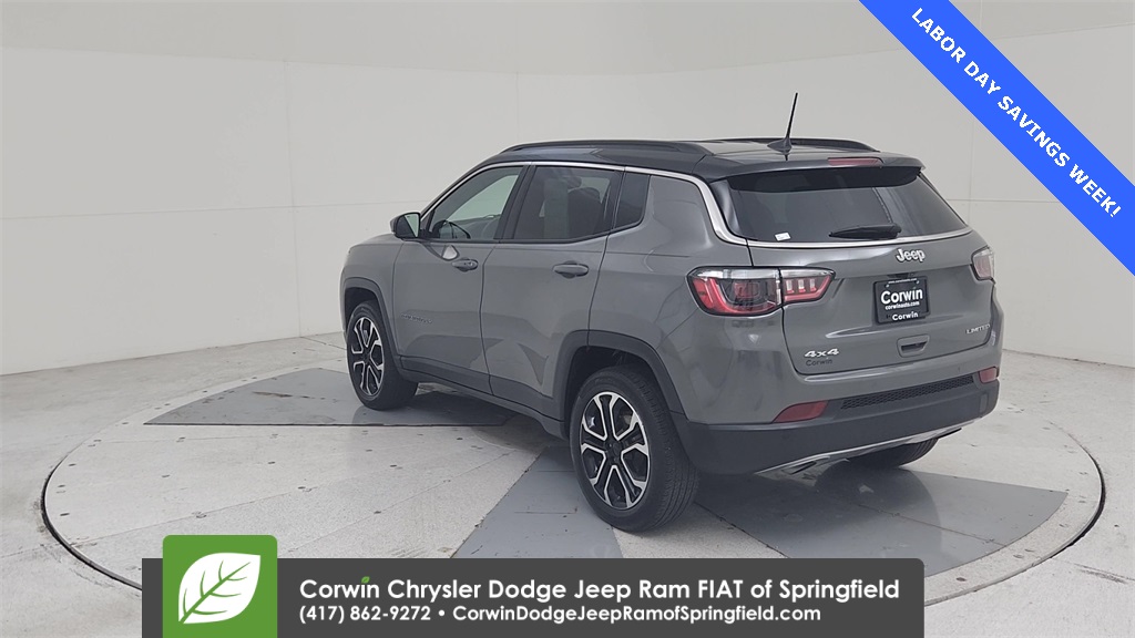 2023 Jeep Compass Limited photo 3