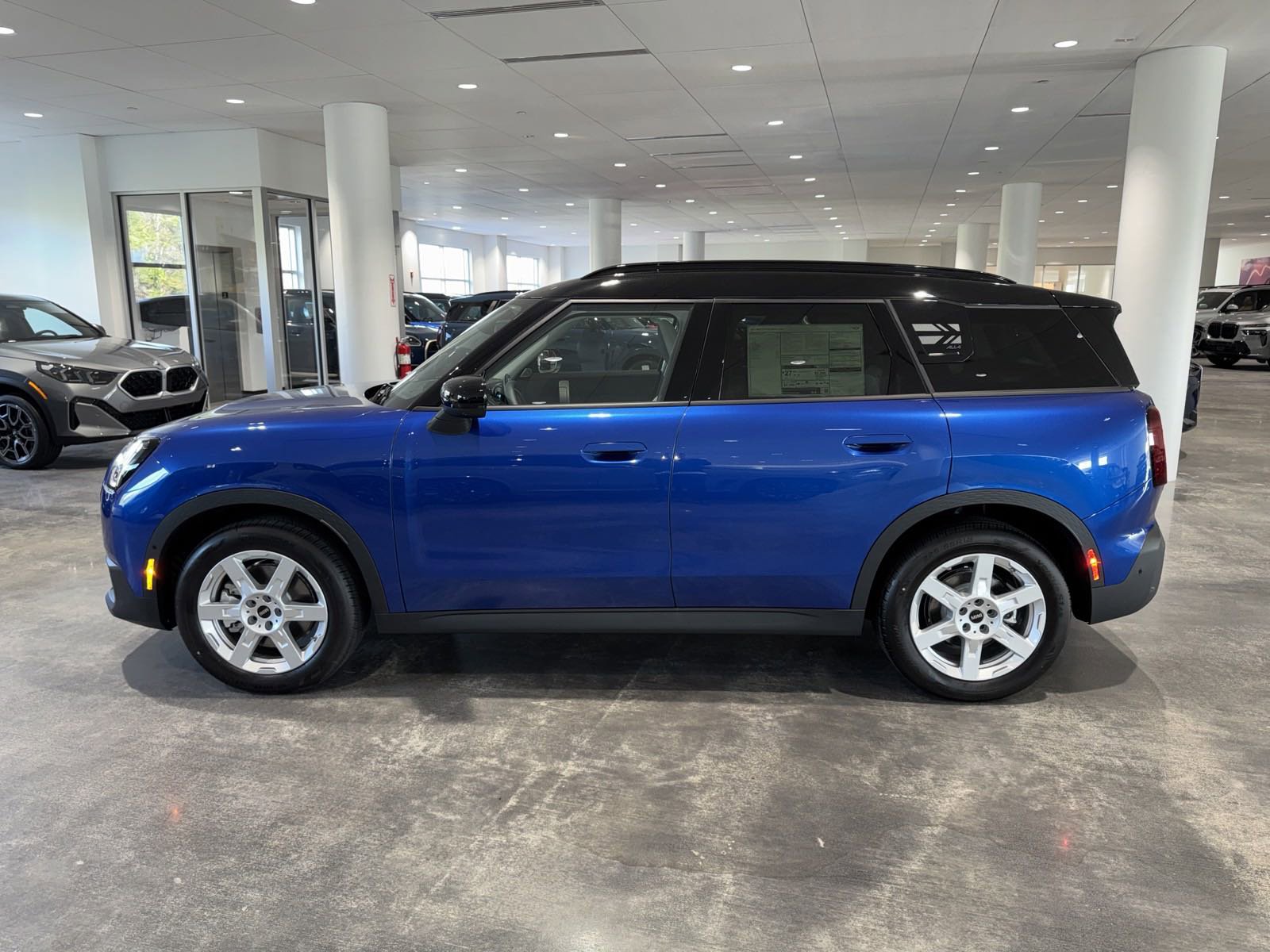 2025 Mini Countryman S ALL4 Iconic photo 3
