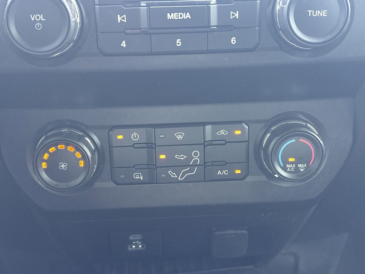 2022 Ford F-250 XLT photo 21