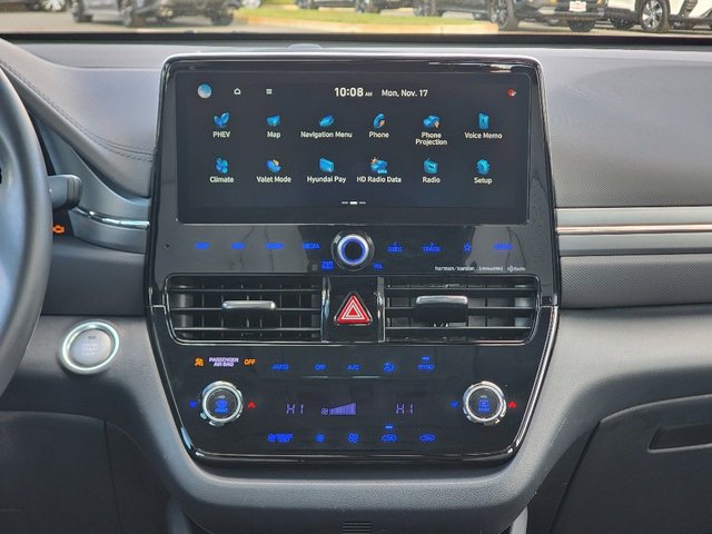 2022 Hyundai Ioniq Plug-In Hybrid Limited photo 2