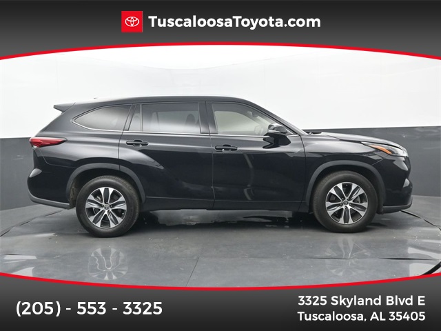 2022 Toyota Highlander XLE's photo