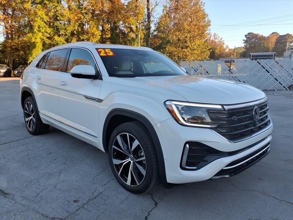 2025 Volkswagen Atlas Cross Sport SEL Premium R-LINE's photo