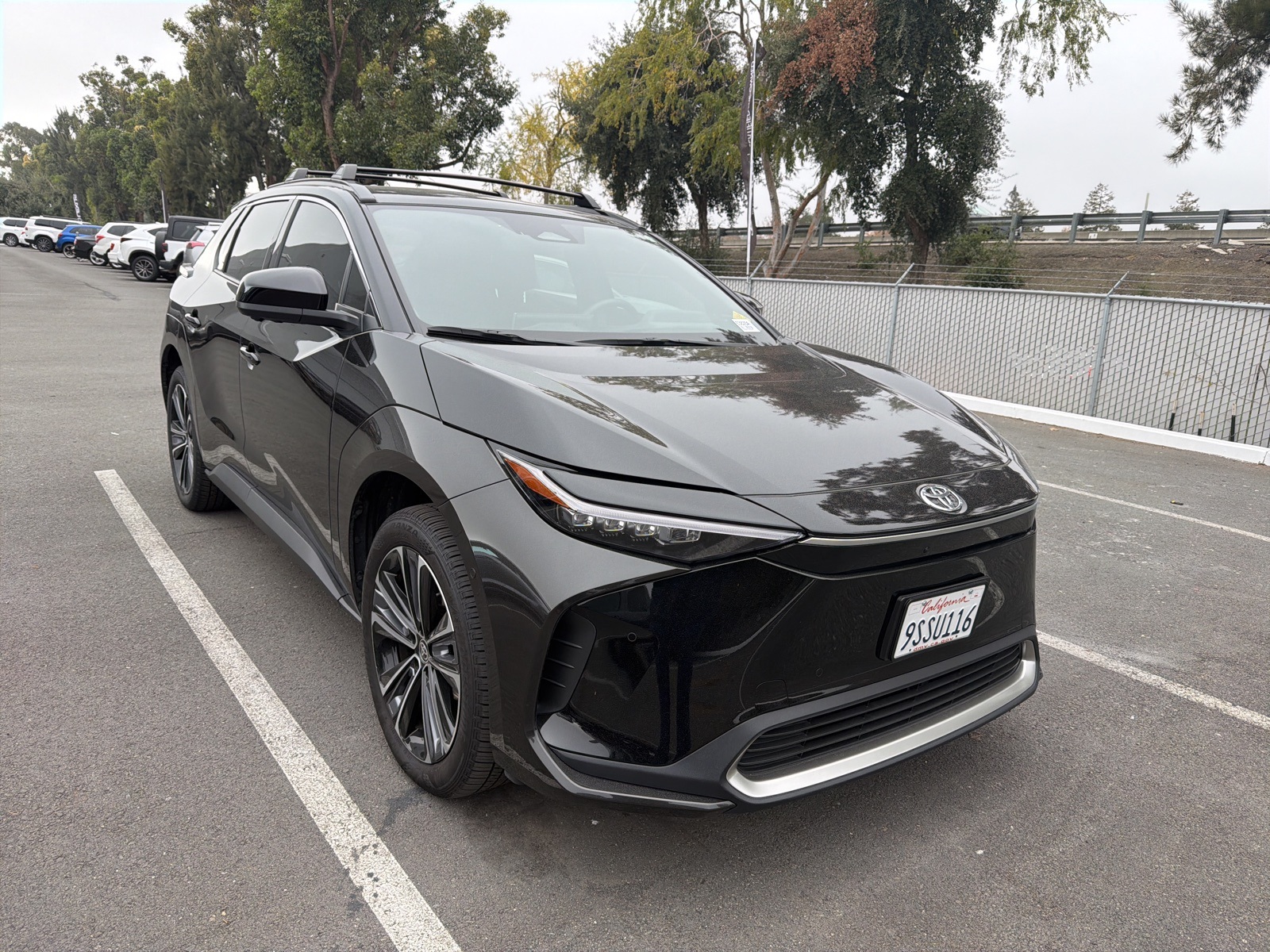 2025 Toyota bZ4X Limited's photo