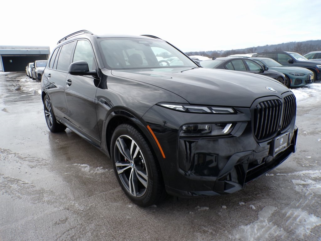 2026 BMW X7 40i's photo
