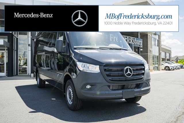 2024 Mercedes-Benz Sprinter Cargo Van Base's photo
