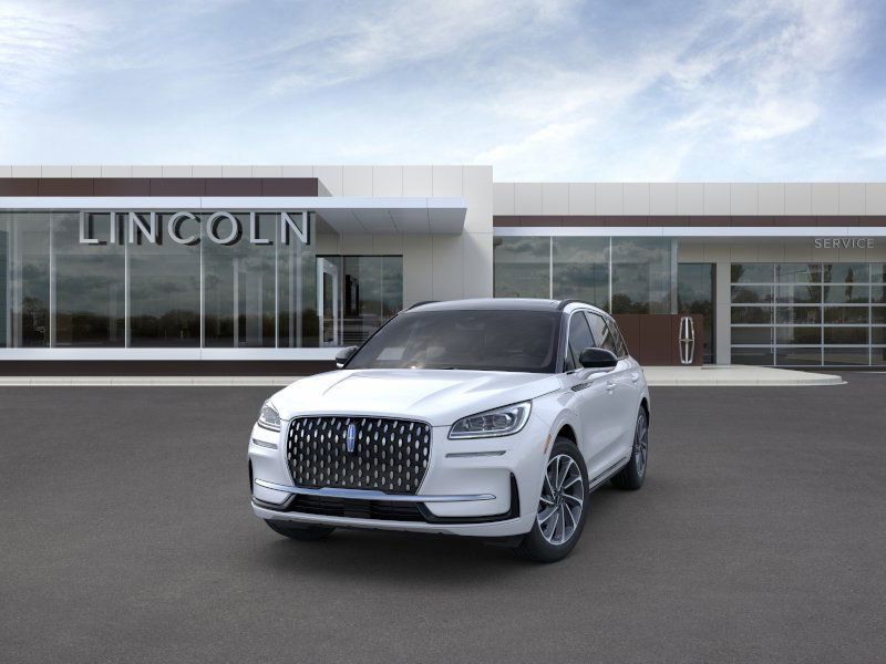 2025 Lincoln Corsair Grand Touring photo 2