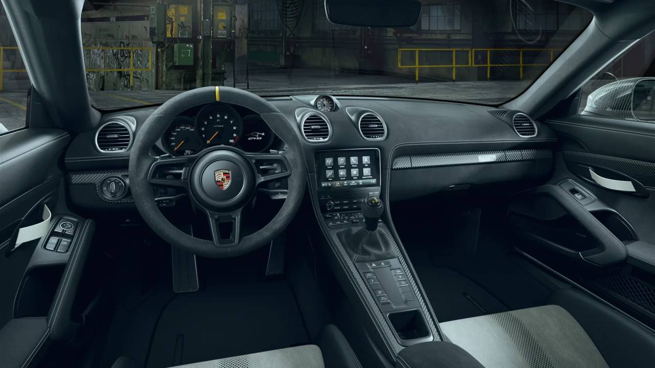 2025 Porsche Cayman GT4 RS photo 5