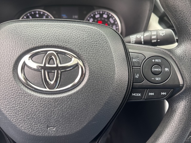 2022 Toyota RAV4 XLE photo 27