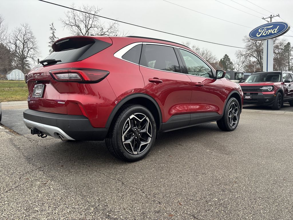 2026 Ford Escape Platinum photo 3