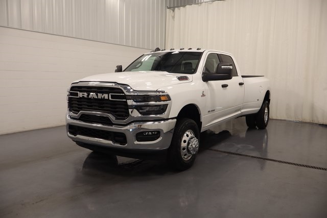 2026 Ram 3500 Big Horn photo 4
