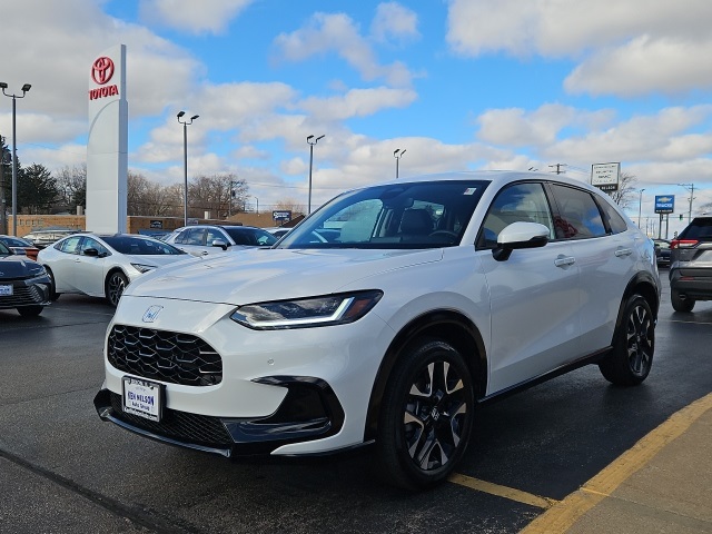 2026 Honda HR-V EX-L photo 2