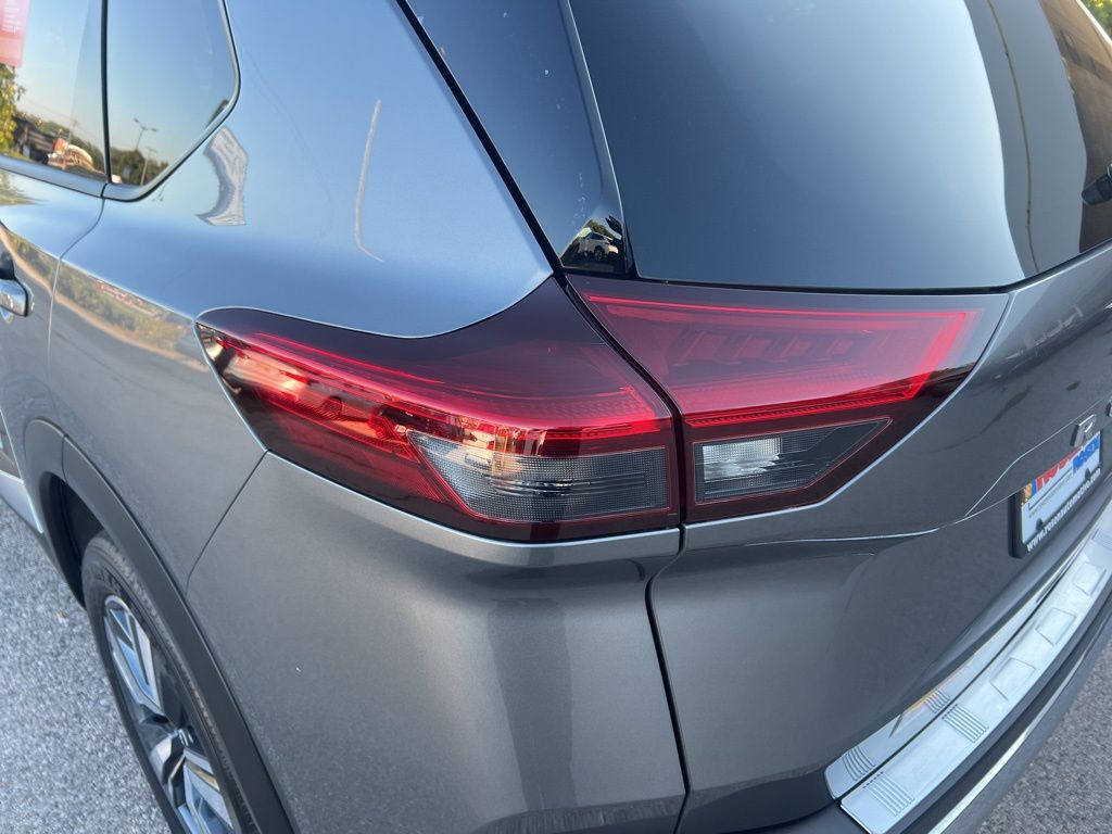 2023 Nissan Rogue Platinum photo 36