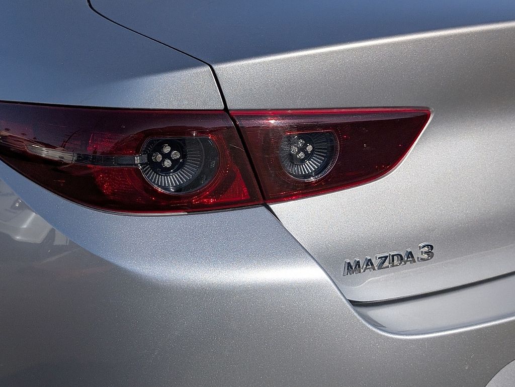 2020 Mazda Mazda3 Select photo 10