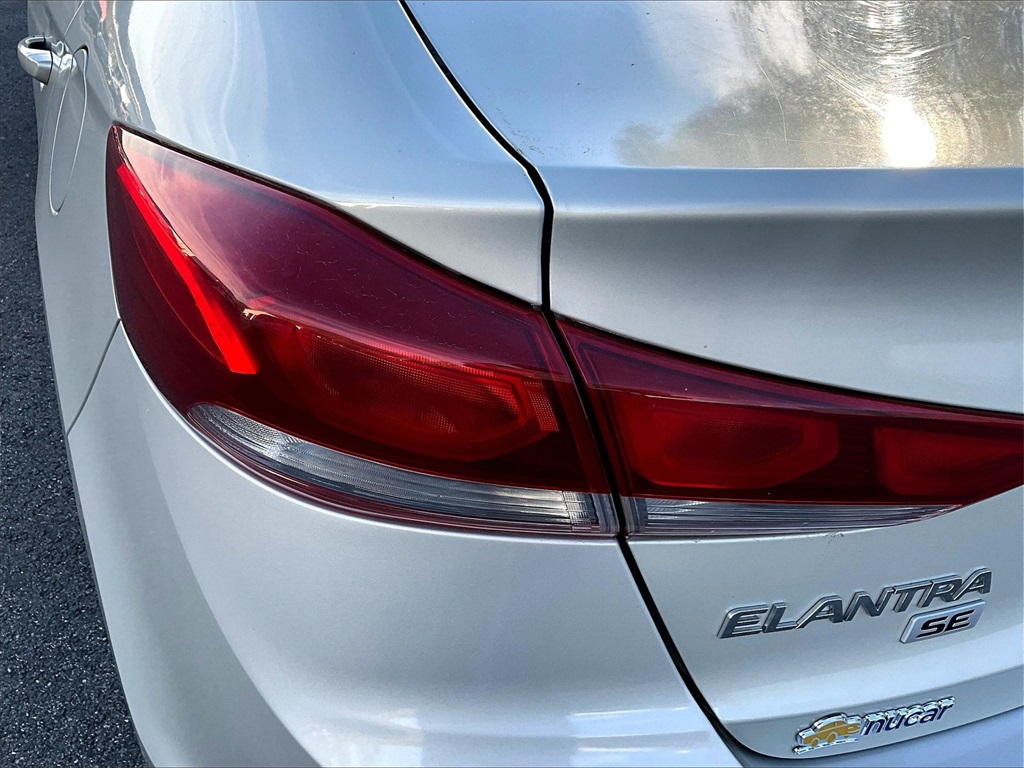 2017 Hyundai Elantra SE photo 31