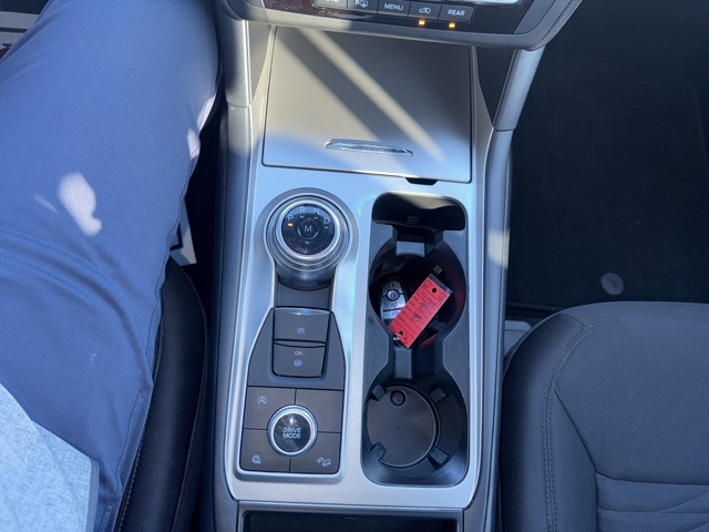 2020 Ford Explorer XLT photo 21