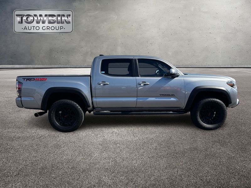 2021 Toyota Tacoma TRD Off-Road photo 3