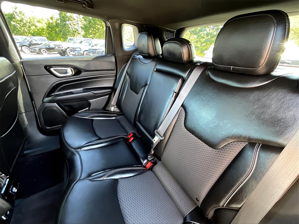 2023 Jeep Compass Altitude photo 14