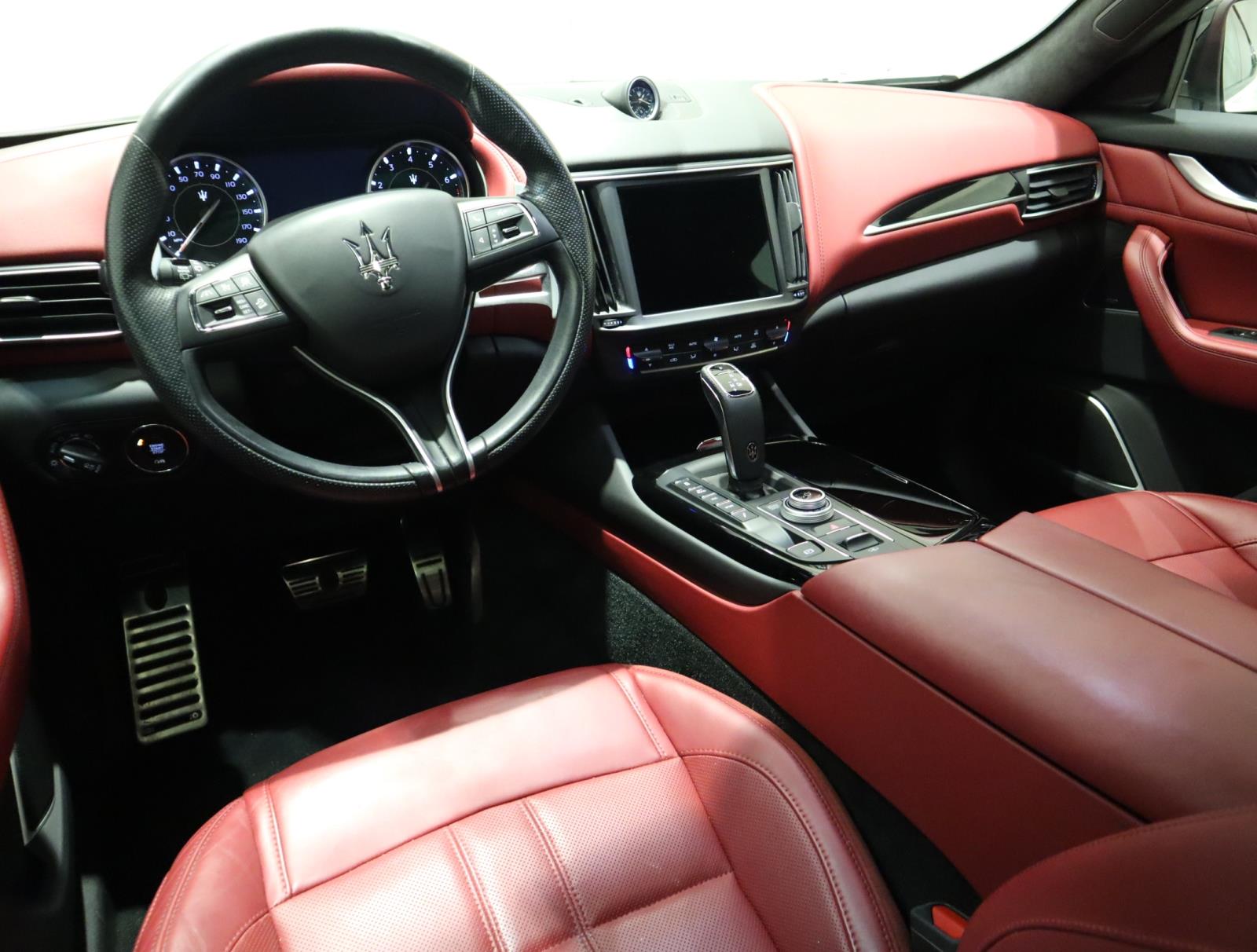 2022 Maserati Levante Modena photo 22