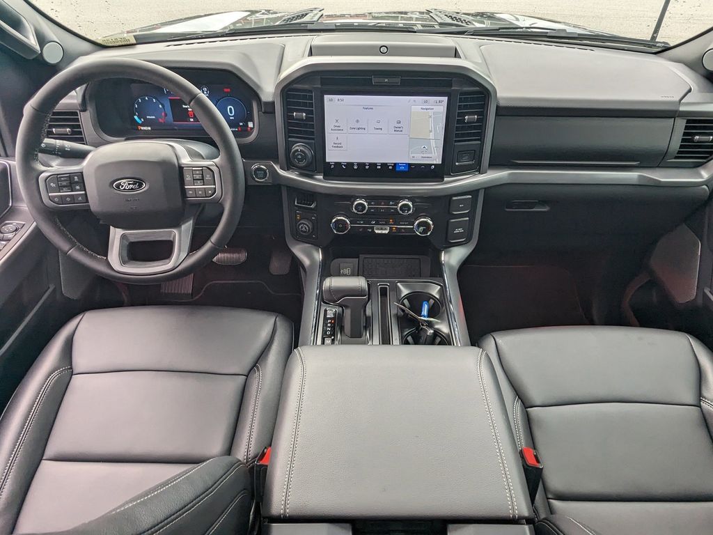 2025 Ford F-150 XLT photo 15