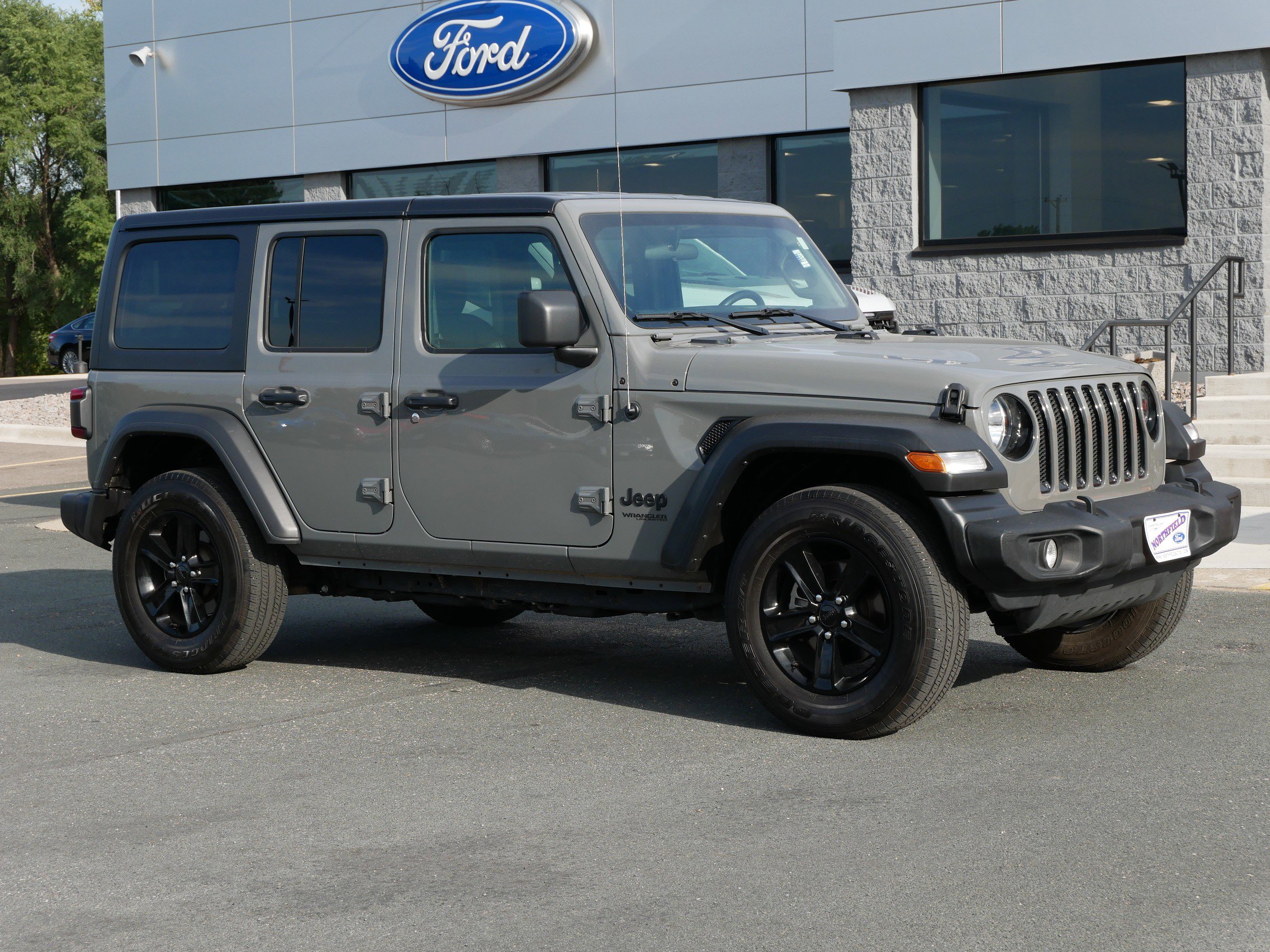 2021 Jeep Wrangler Unlimited Sport Altitude photo 2