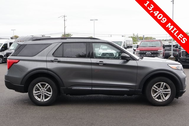 2023 Ford Explorer XLT photo 7