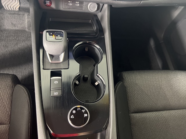 2025 Nissan Rogue SV photo 27