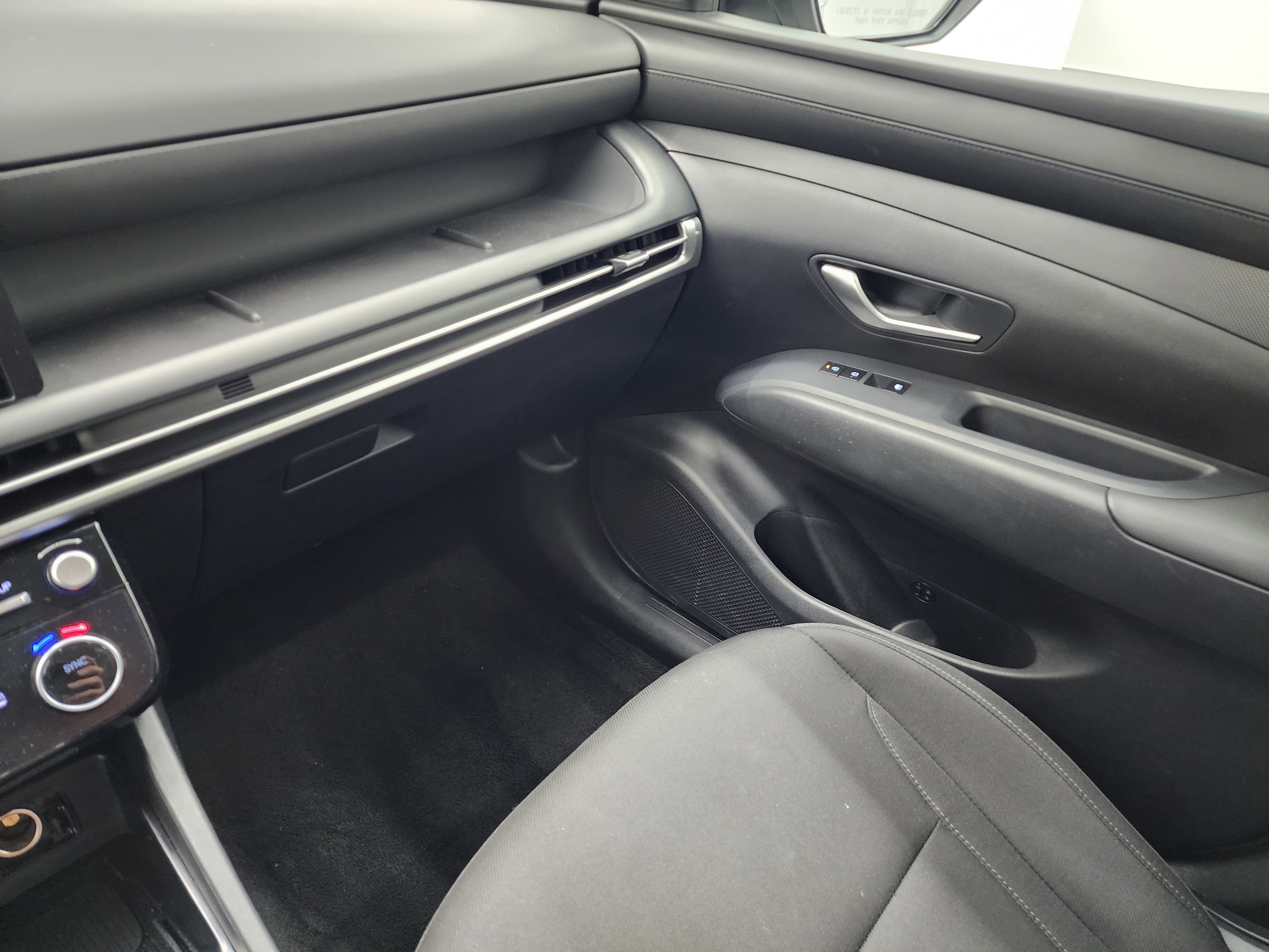 2025 Hyundai Tucson SEL photo 3
