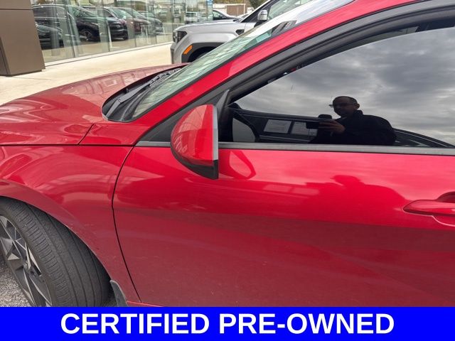 2023 Hyundai Elantra SEL Convenience photo 4