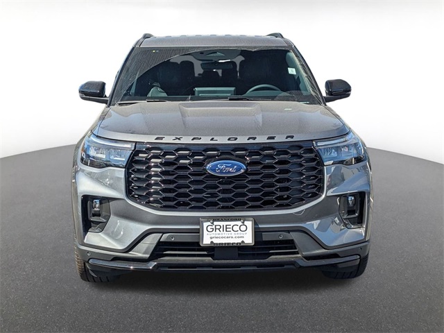 2025 Ford Explorer ST-Line photo 7