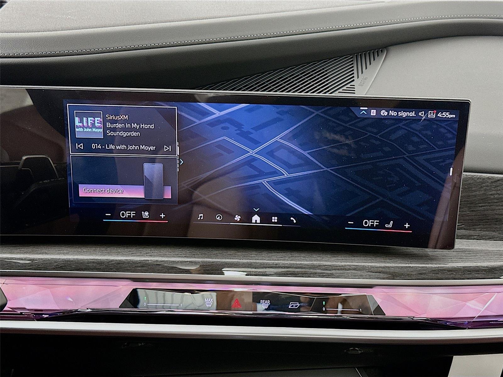 2026 Bmw 750e photo 12