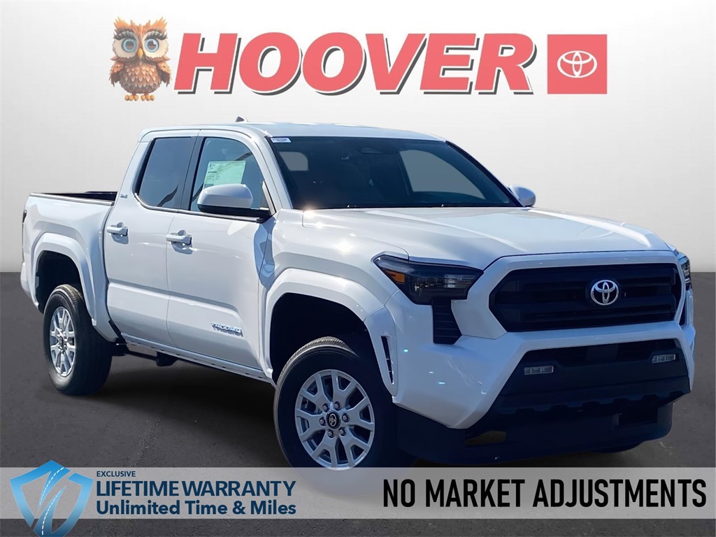 2025 Toyota Tacoma SR5's photo