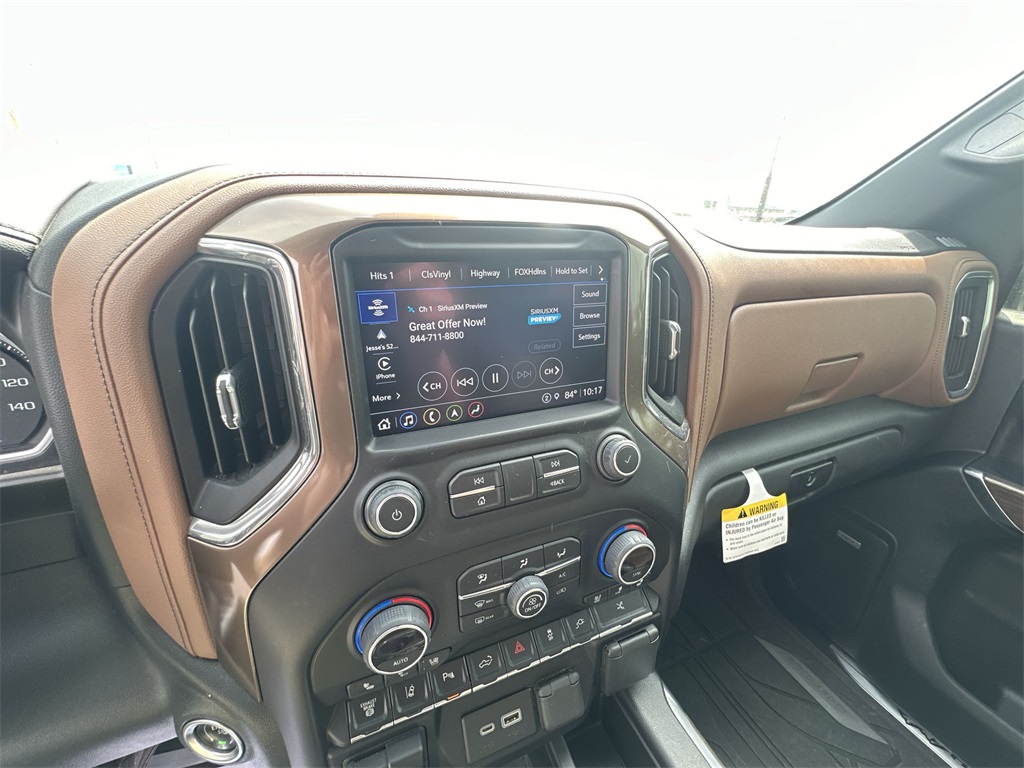 2022 Chevrolet Silverado 3500HD High Country photo 14